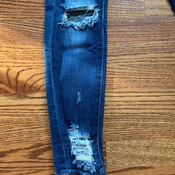 Ripped Machine Jeans - Picture 5 of 6